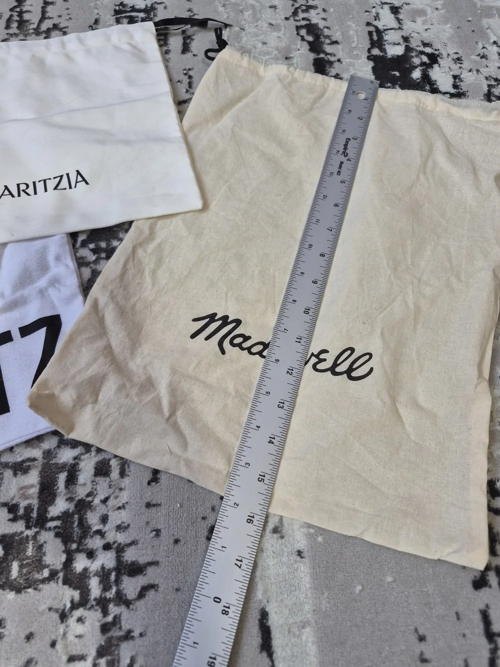 cotton dust storage Drawsteing Bags: Schutz, Aritzia and Madewell